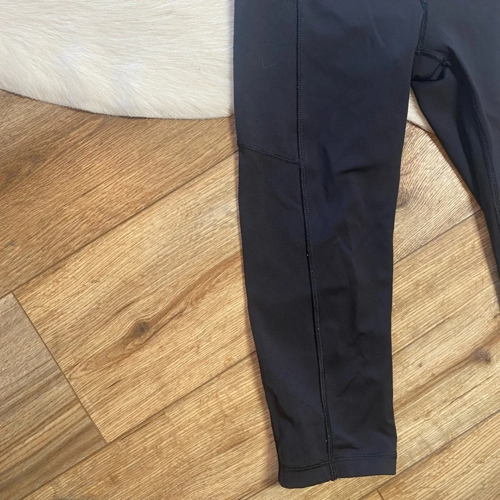 Lululemon Cropped Black Leggings